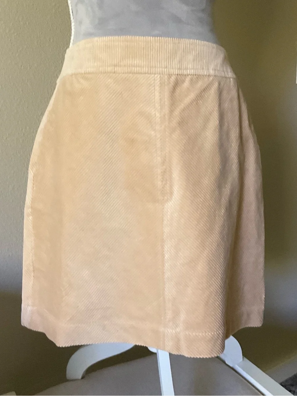 Boden Beige Corduroy Skirt with Pockets